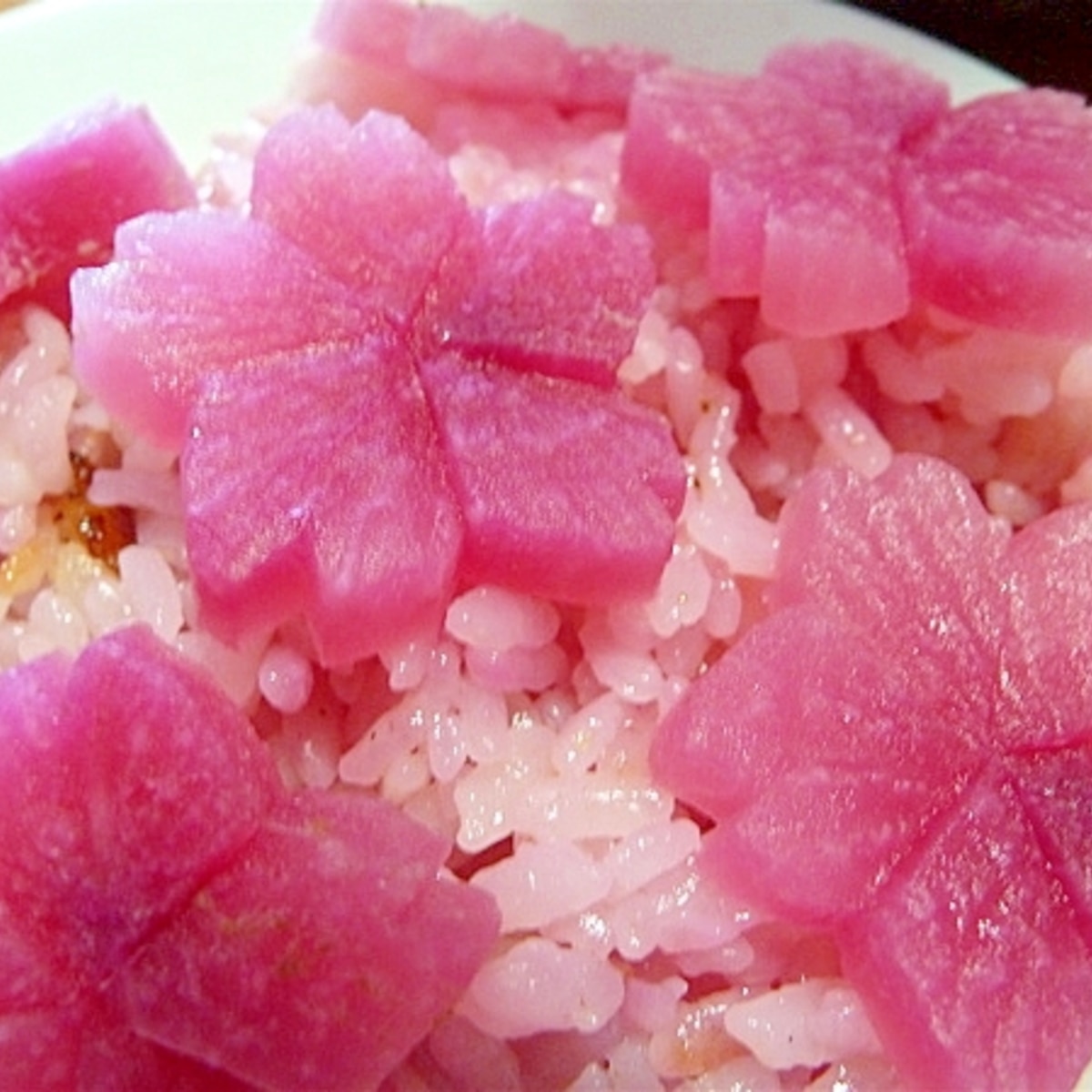 サクラサク 型が無くても簡単ねじり梅と桜の飾り切り レシピ 作り方 By ヒツジの国 楽天レシピ